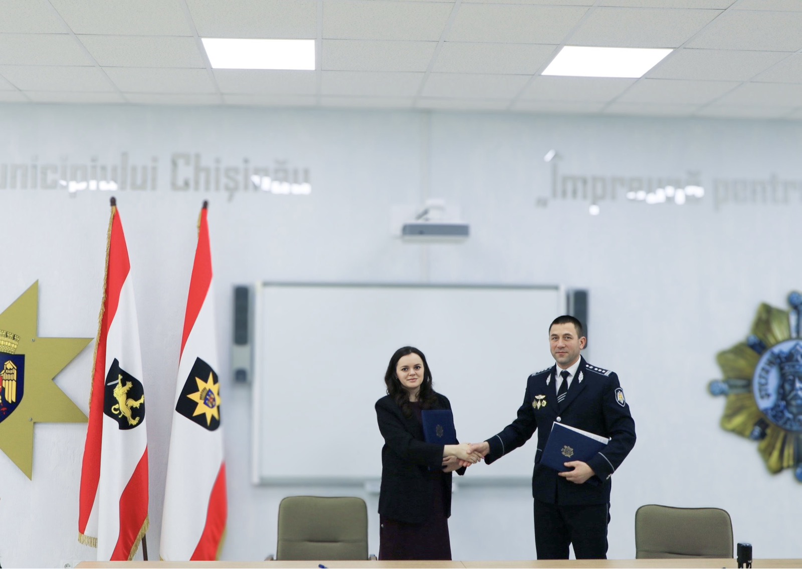 Centrul Internațional „La Strada” și Direcția de Poliție a municipiului Chișinău își consolidează parteneriatul pentru combaterea violenței bazate pe gen