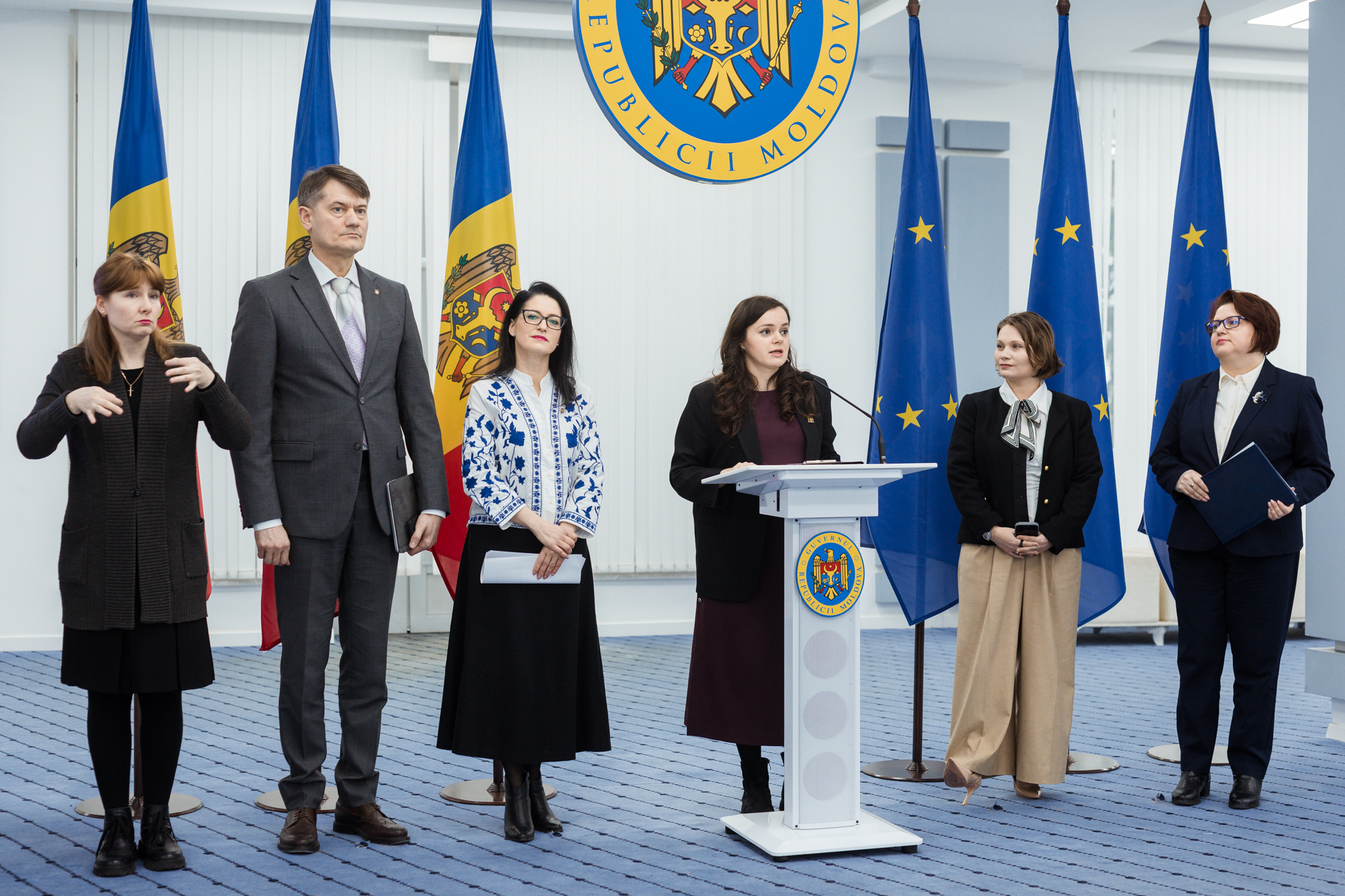 În Republica Moldova a fost lansată campania națională „Hai să utilizăm IA în siguranță”, dedicată siguranței online a copiilor